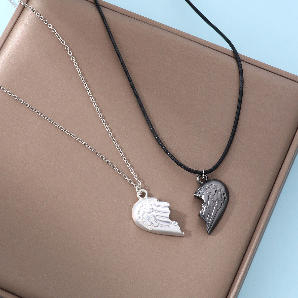 Couple Necklace Simple Magnet Attract